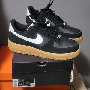 NIB Mens Nike Air Force 1 '07 LV8